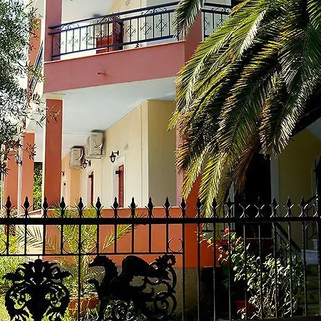 Helena Apartamento *